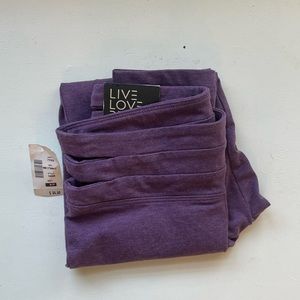 Aeropostale Live Love Dream crop leggings                   ✨ Bundle 3 for $20 ✨